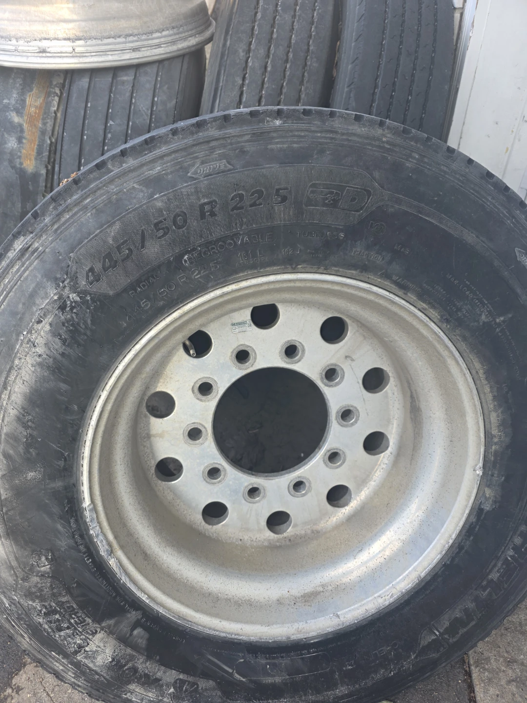 Used Semi Truck Tires and Rims