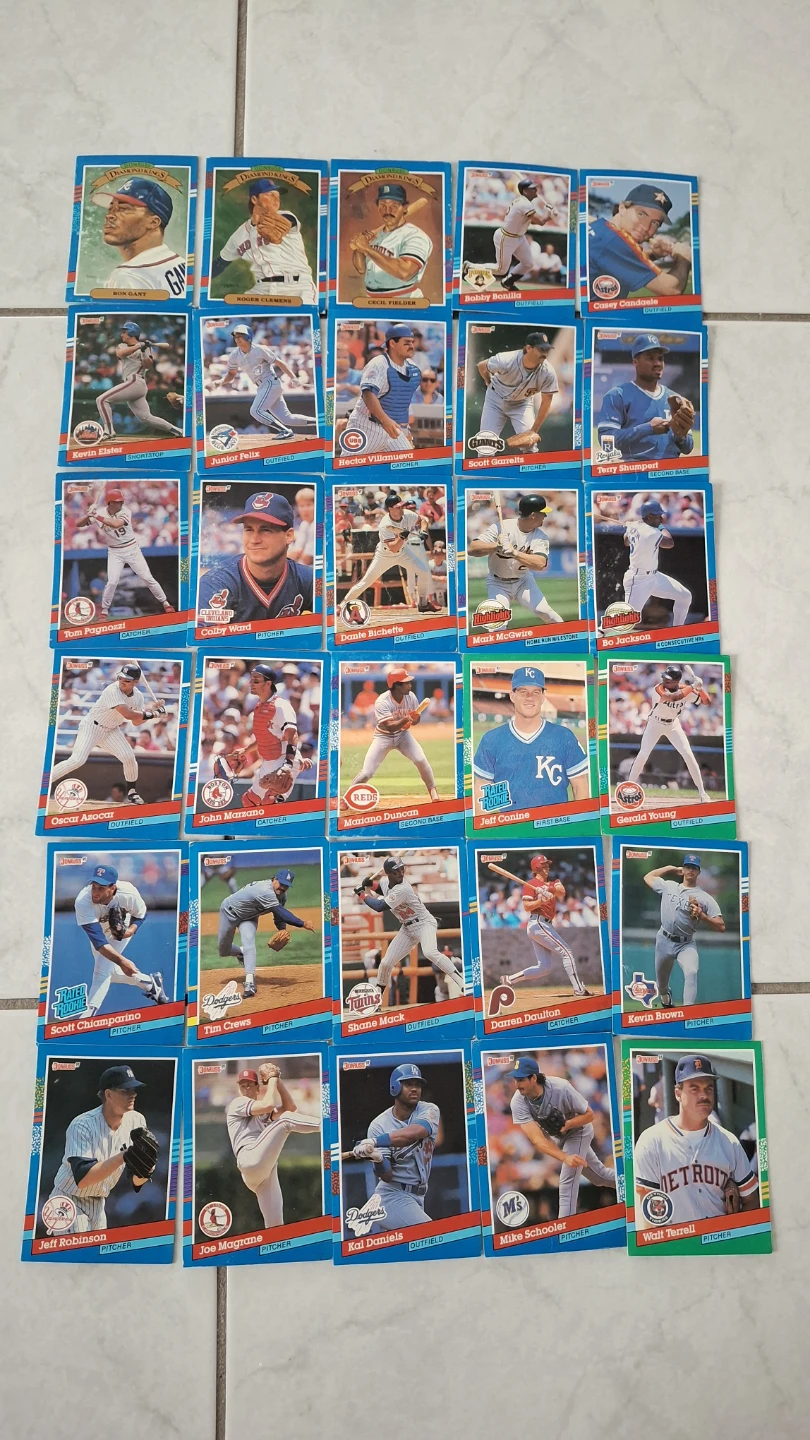 Donruss Baseball Card Lot - Various Players - photo 2