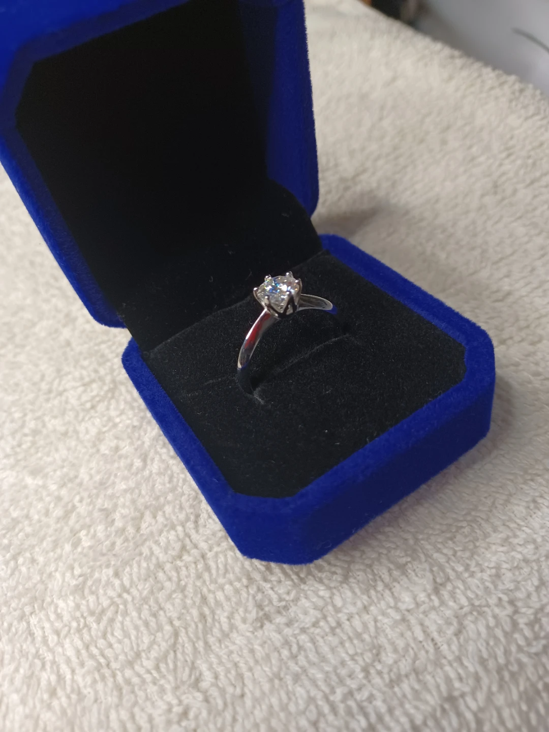💎 1 Carat VVS1 Moissanite Ring (Adjustable) — GRA Certified 🧡