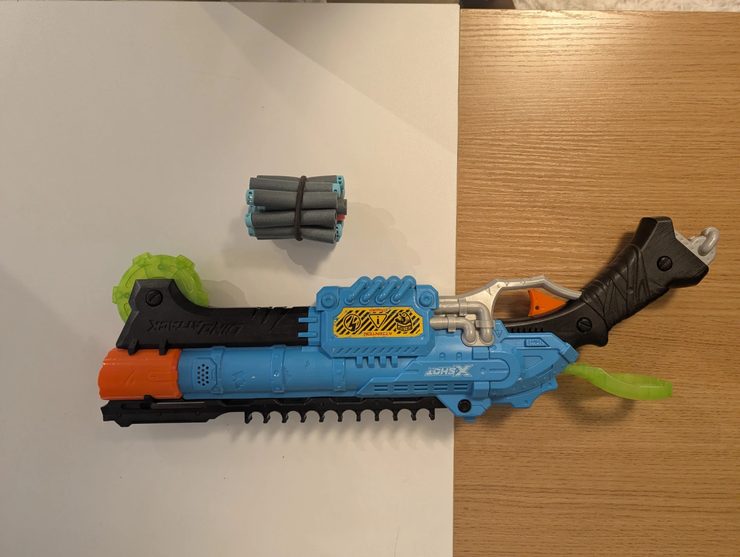 X-Shot Dinosaur Attack Blaster with Darts
