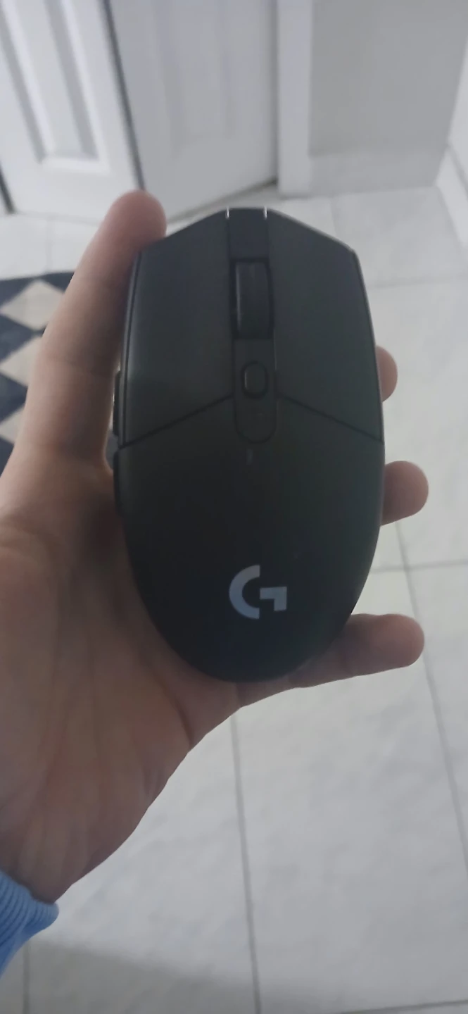 Logitech G305 Wireless Gaming Mouse