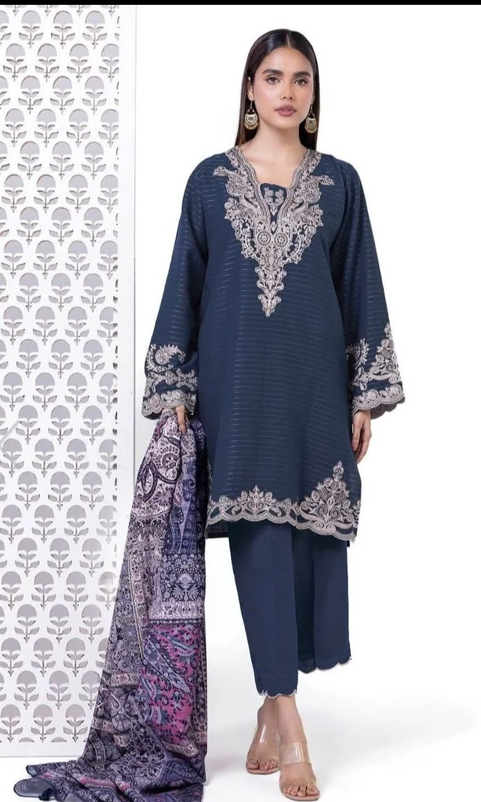 3-Piece Blue Embroidered khaadi Suit with Paisley dupatta🧡