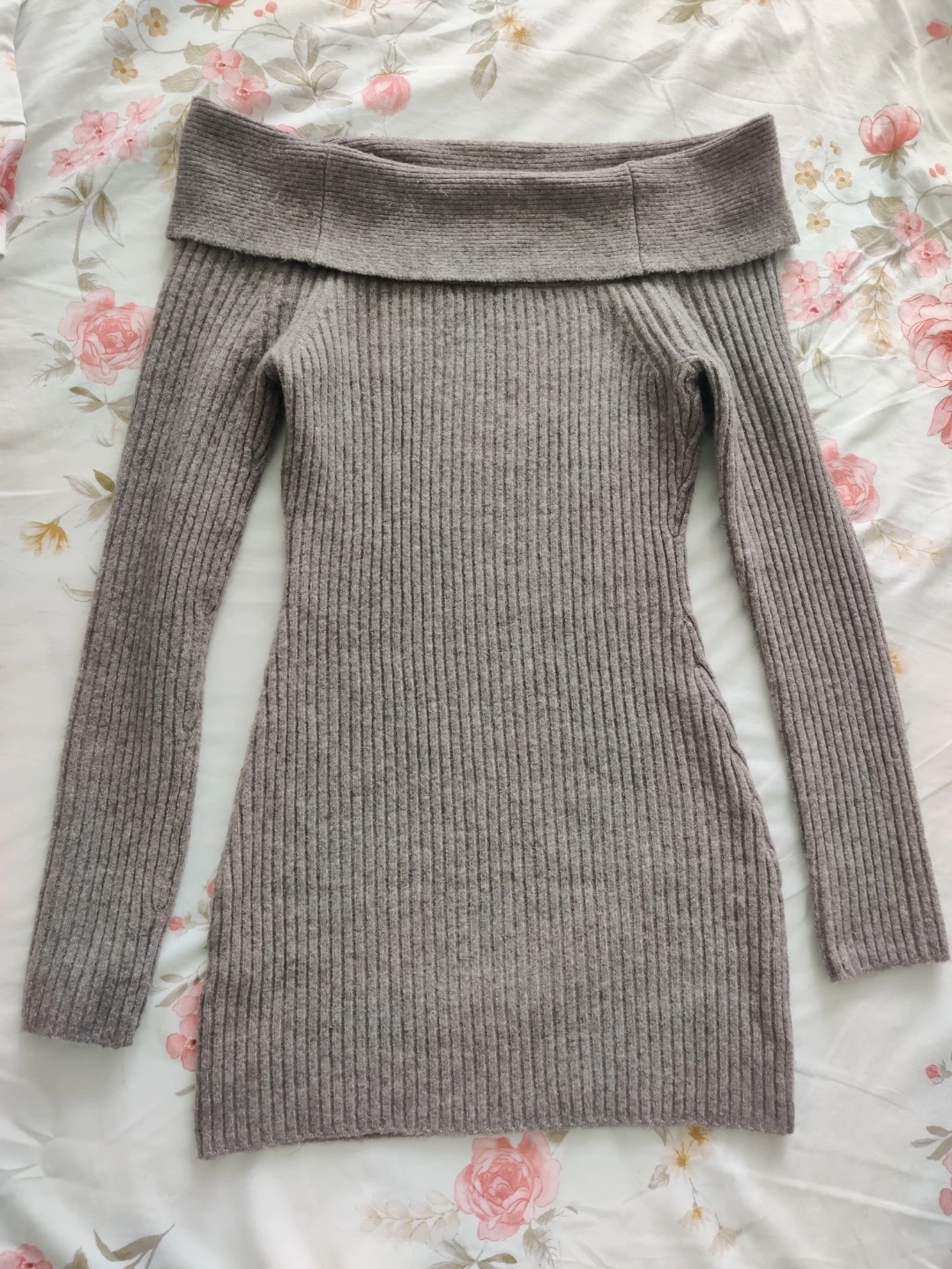 Off-the-shoulder Ribbed Knit Sweater Dress - Size M