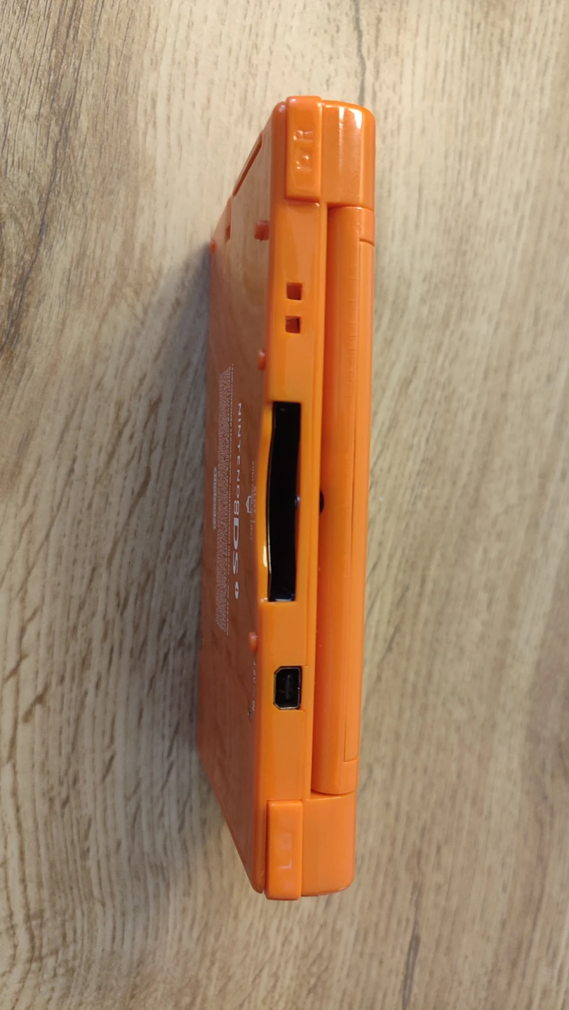 Nintendo DSi Orange - photo 5