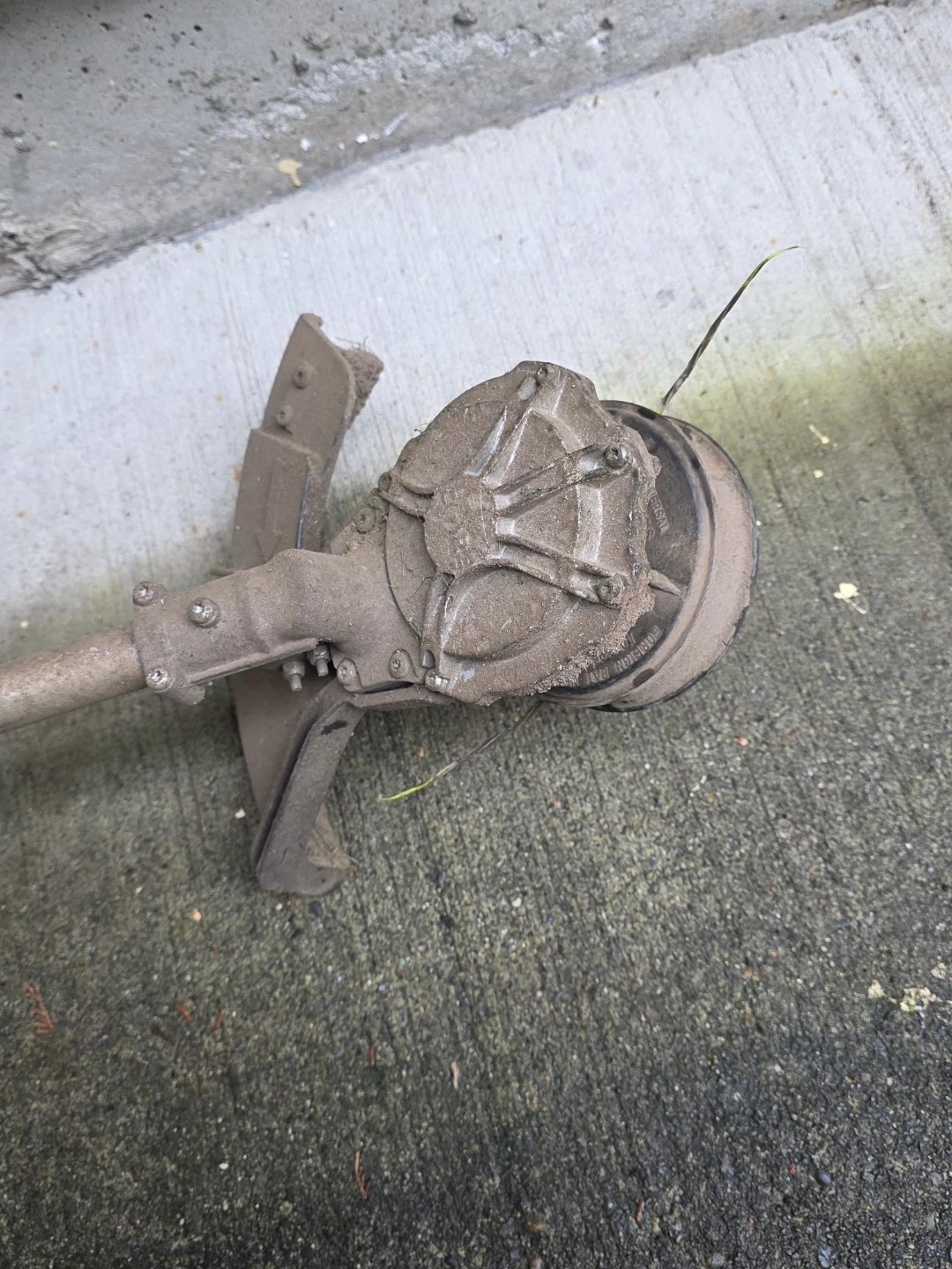 CORE Gasless Power Weed eater/Hedge Trimmer - photo 4
