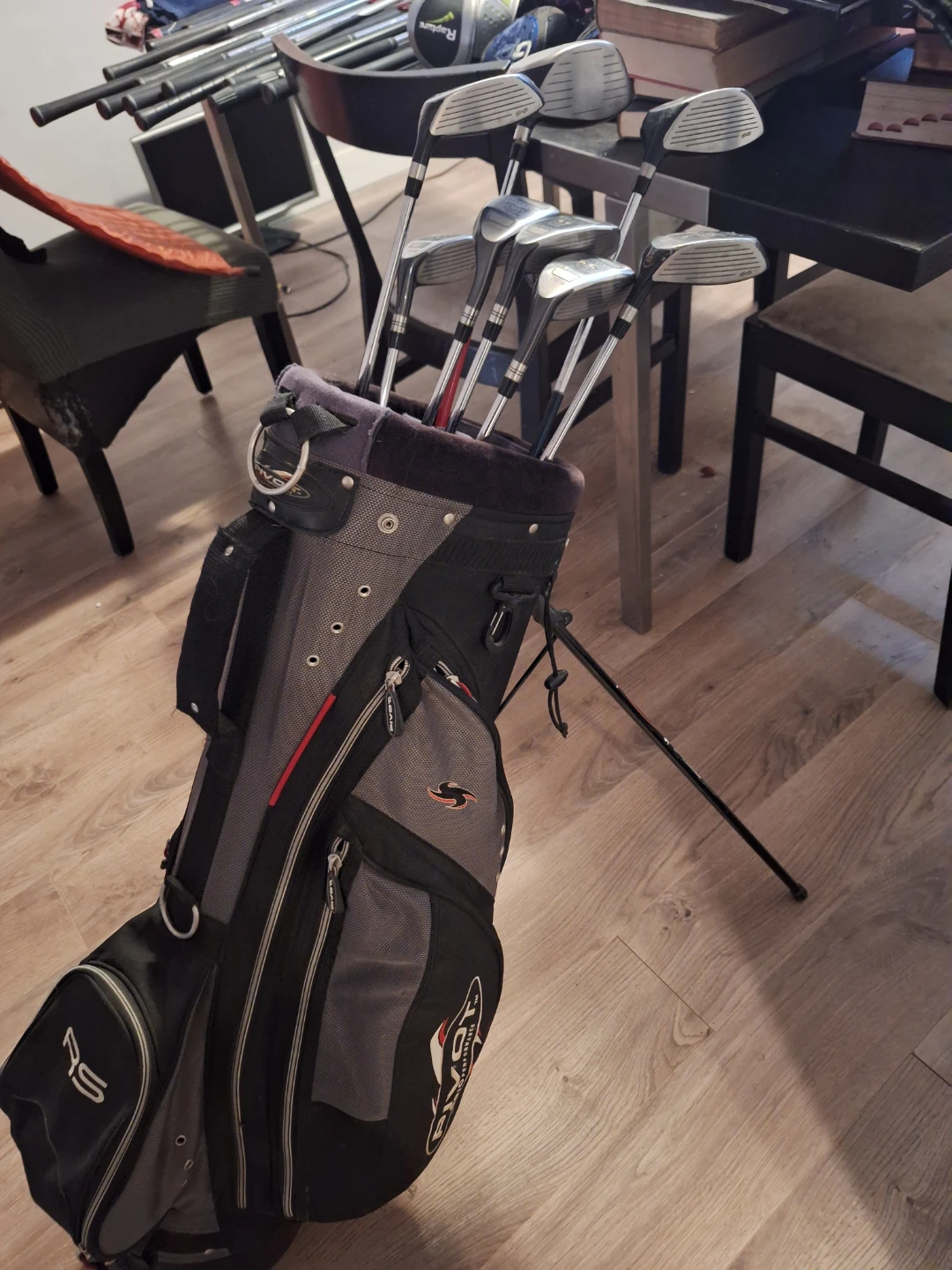 Men's Pivot Golf Bag with Avon Chamois & Snake Eyes Woods/Irons - photo 2
