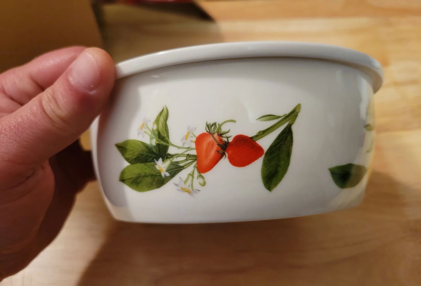 LOCK&LOCK Microwave & Oven Safe Bowl with Fruit Design - photo 2