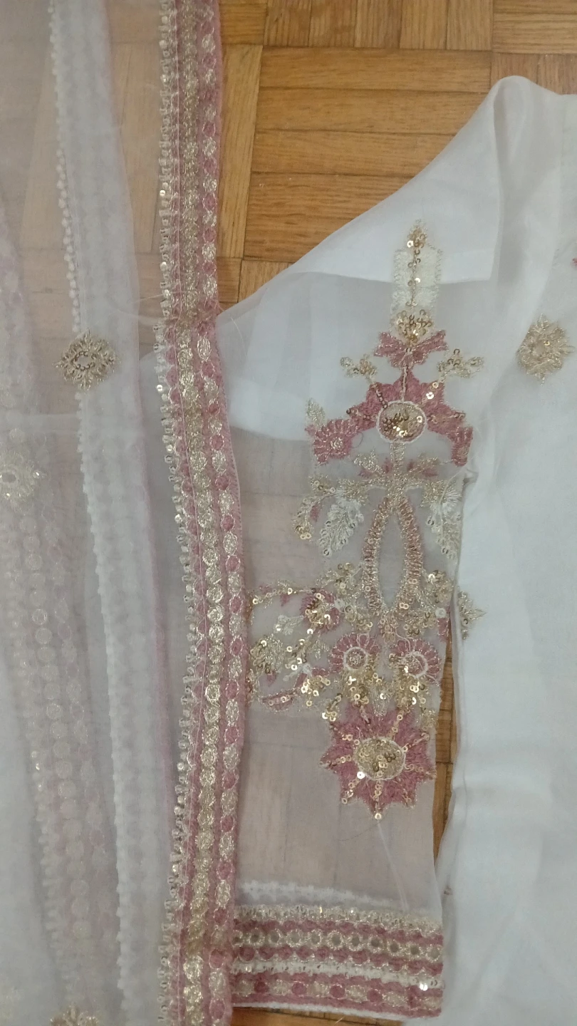 White Embroidered Kurti with Dupatta - photo 3