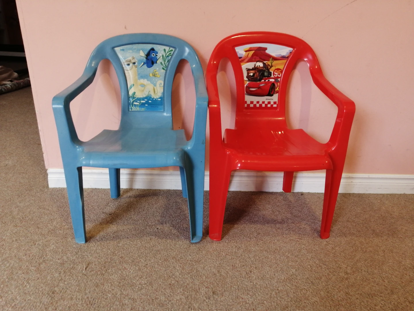 2 Disney Themed Kid Chairs - photo 2