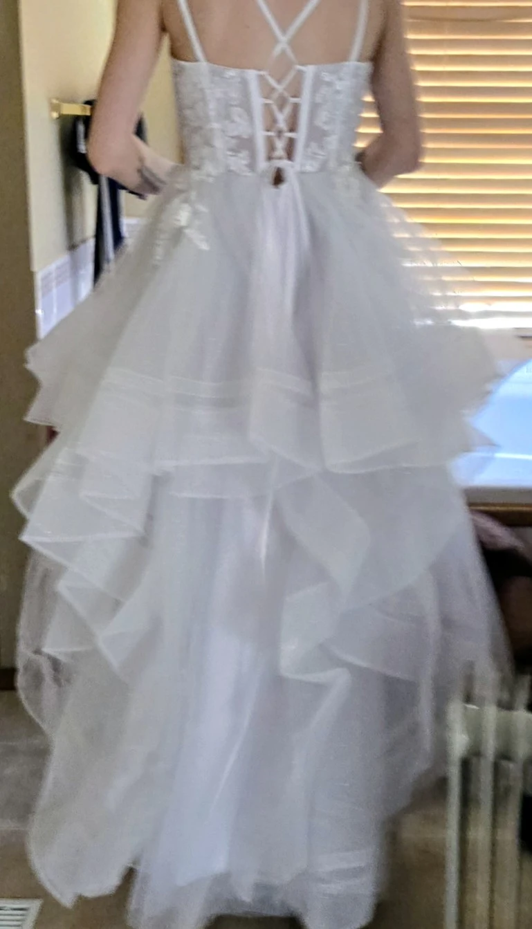 White Lace and Tulle Tiered Prom Dress 🥕 - photo 3