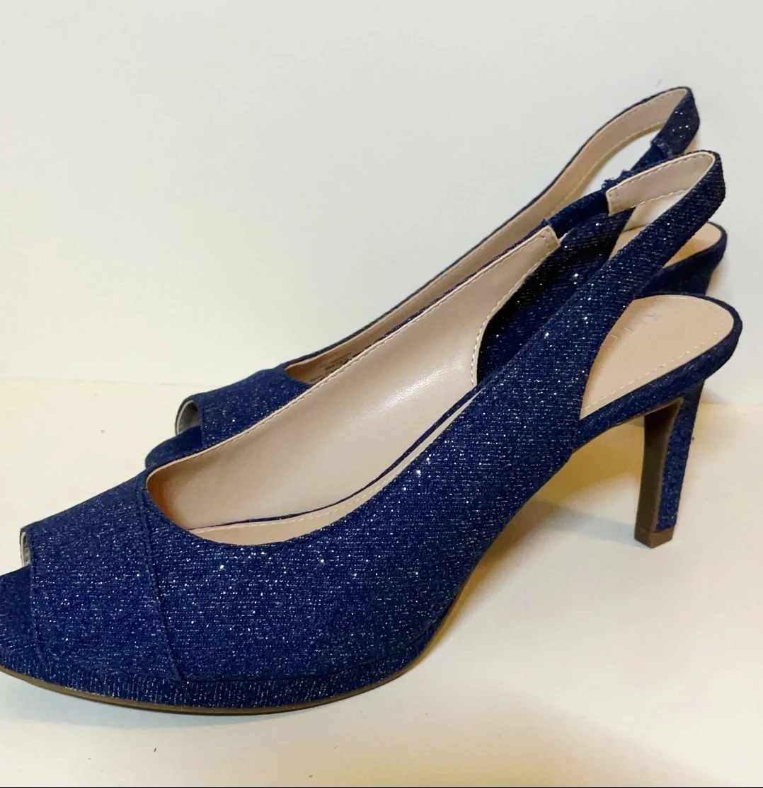 Size 8M Kelly & Katie Blue Glitter Slingback Heels