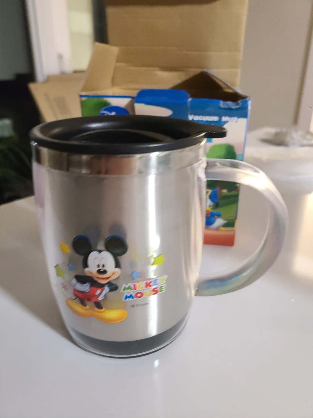 Brand New Mickey Mouse 400 ml Vaccum Mug with lid