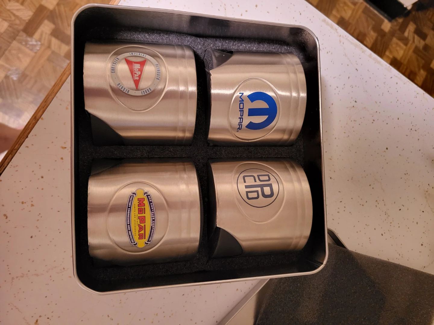 Mopar 75th Anniversary tin box - photo 2