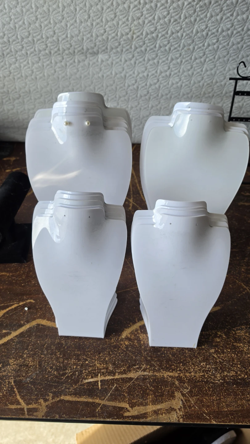 Set of 20 White Necklace Bust Display Stands