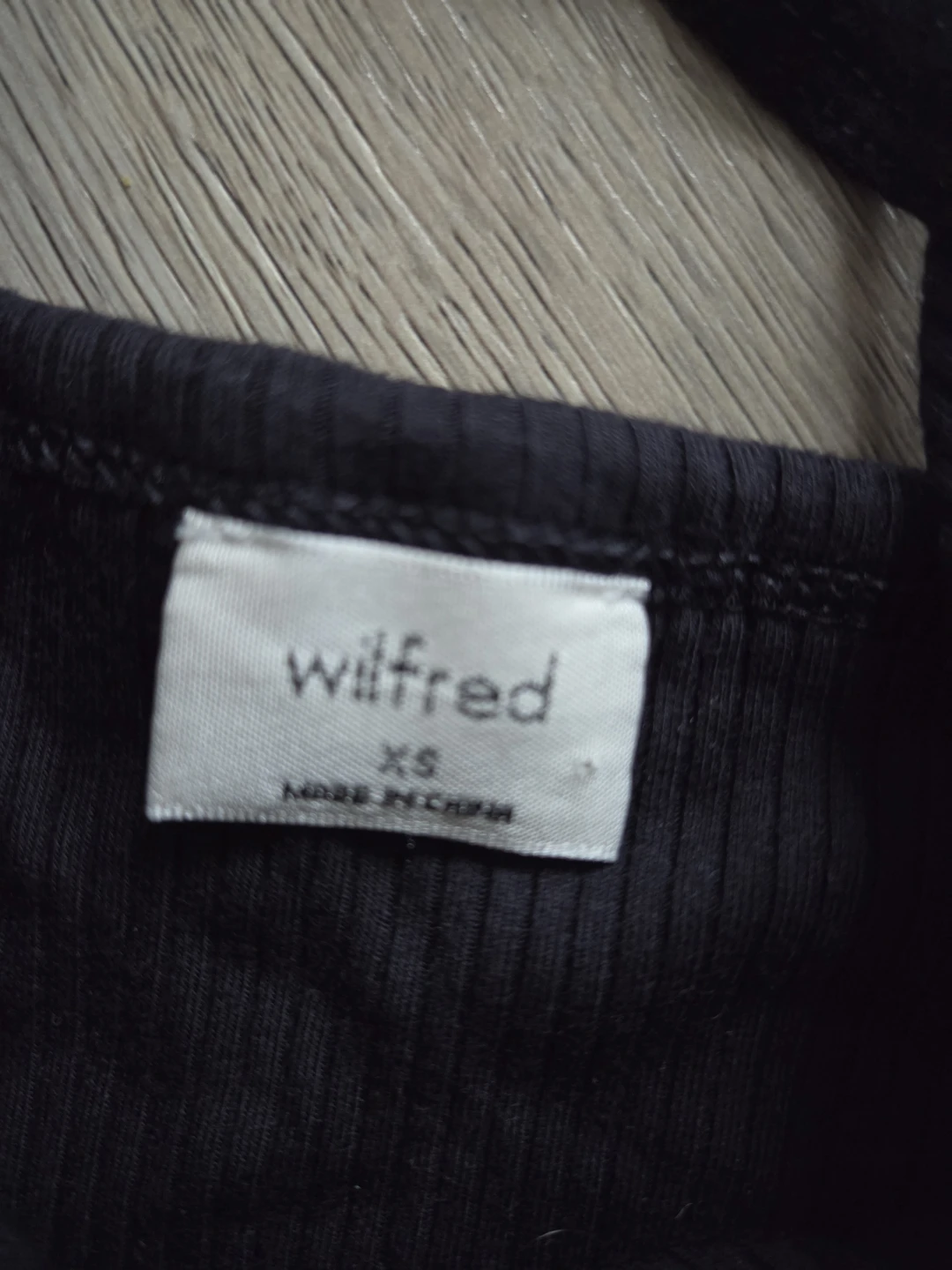 Wilfred Black Ribbed Twist Front Crop Top - photo 3