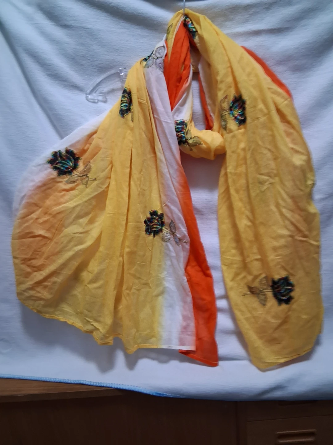 Londoni Shela Scarf