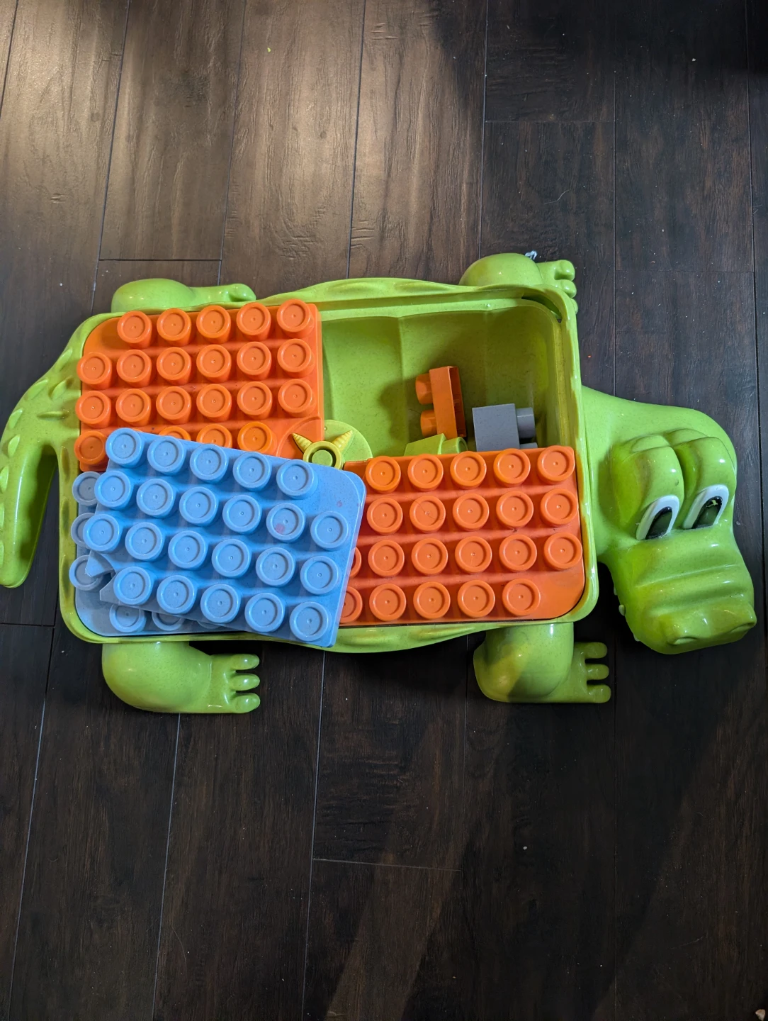 Green Alligator Building Block Toy Storage Case - photo 2