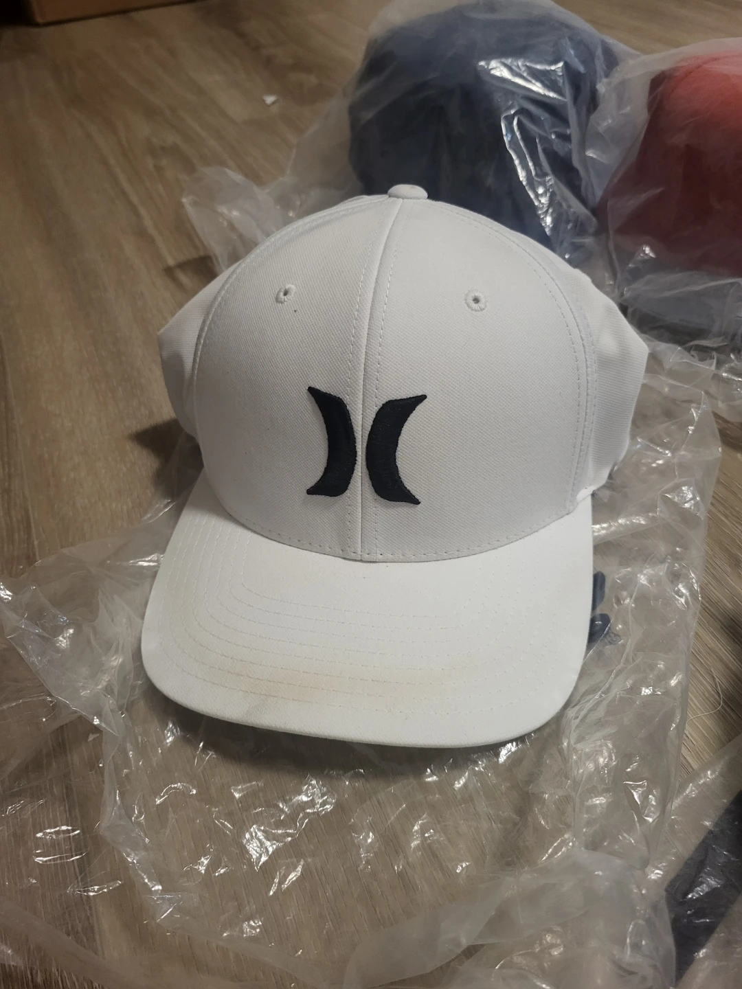 Brand New Hurley Hats - photo 2