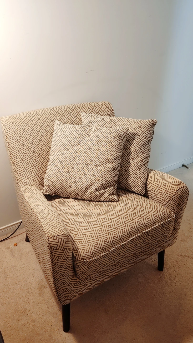 Accent Armchair with Geometric Pattern - photo 4