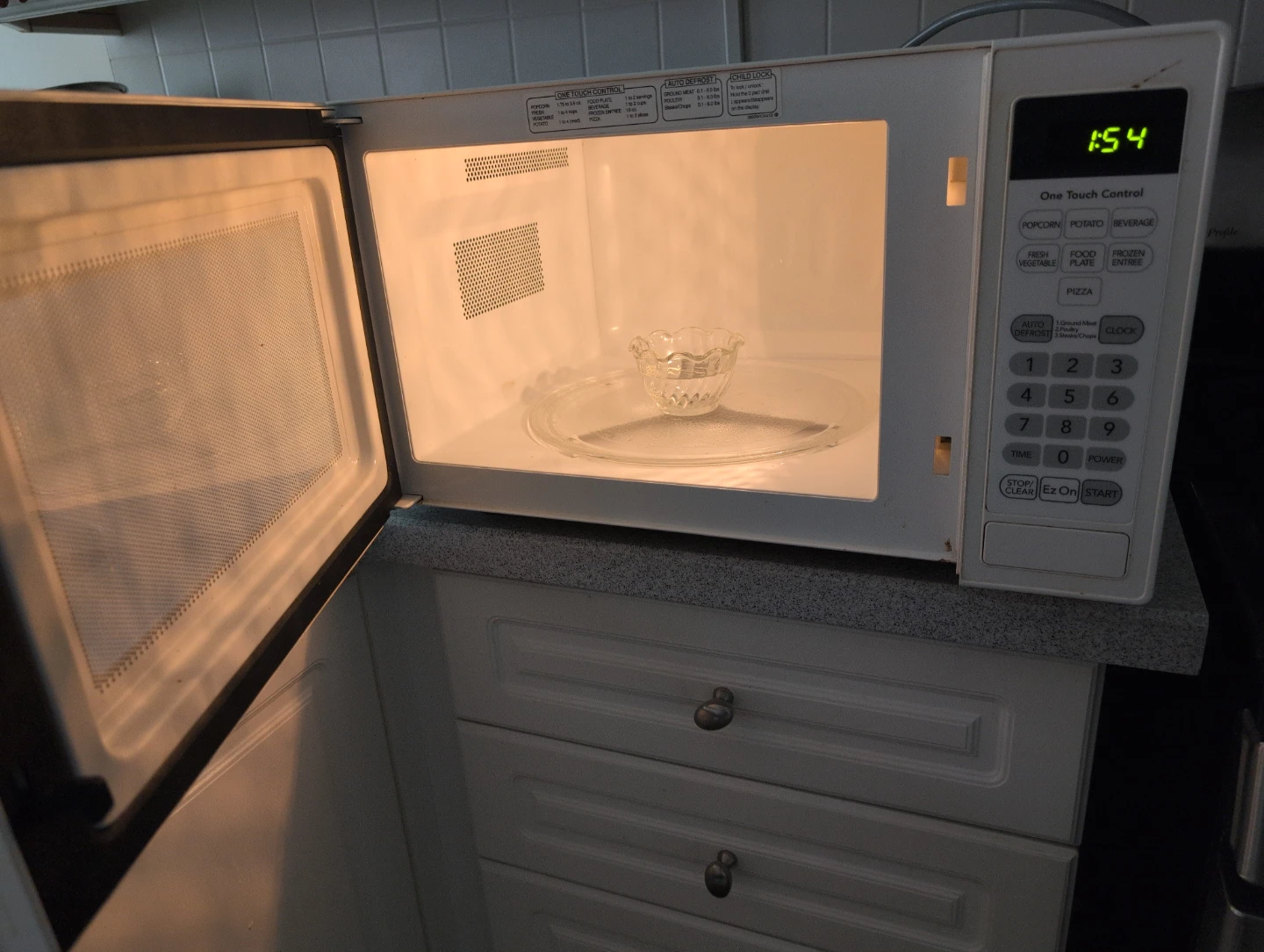GoldStar Microwave Oven - photo 5
