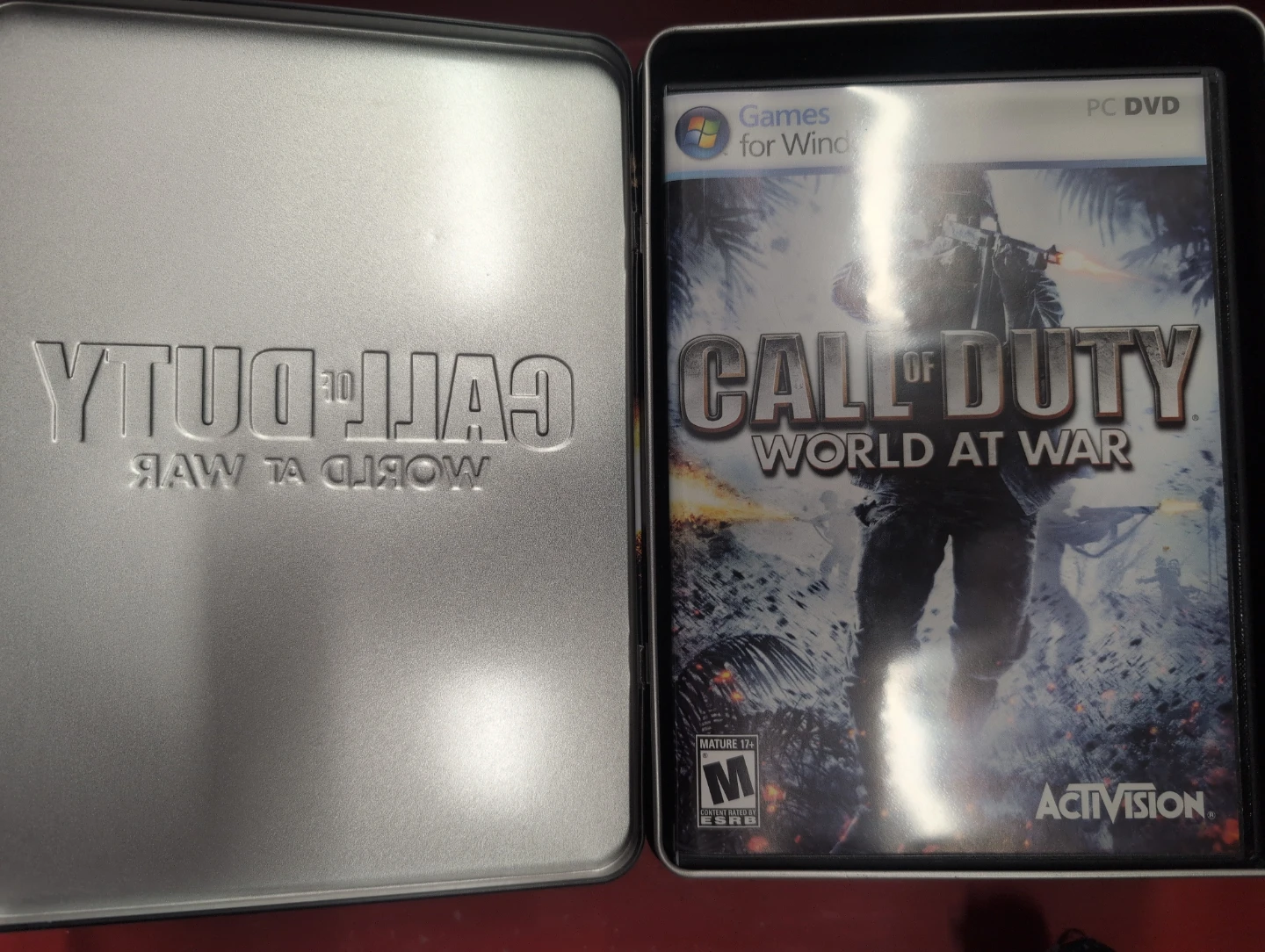 Call of Duty: World at War Limited Collector's Edition - photo 2