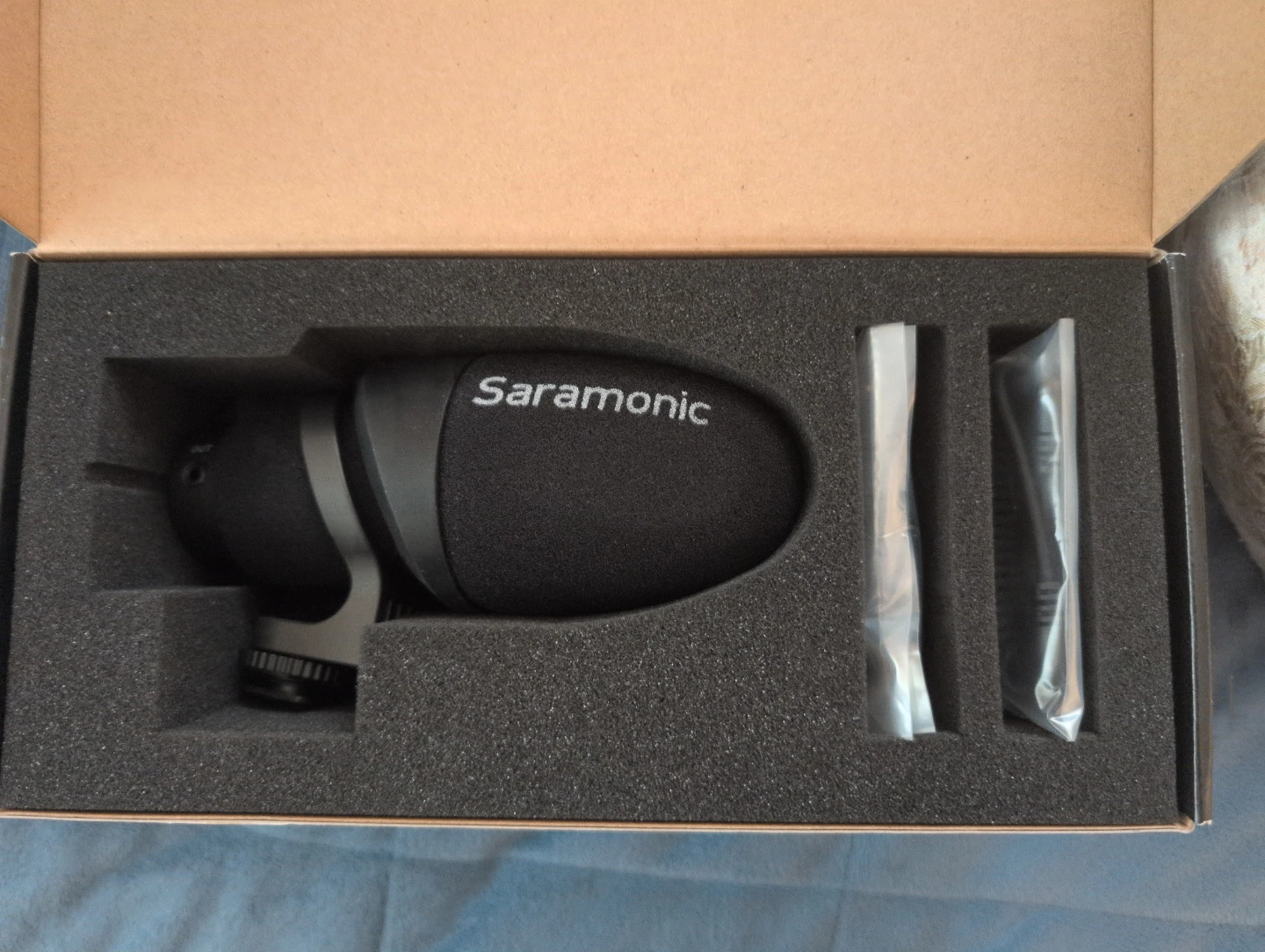 Saramonic Ultralight On-Camera Shotgun Microphone - photo 2