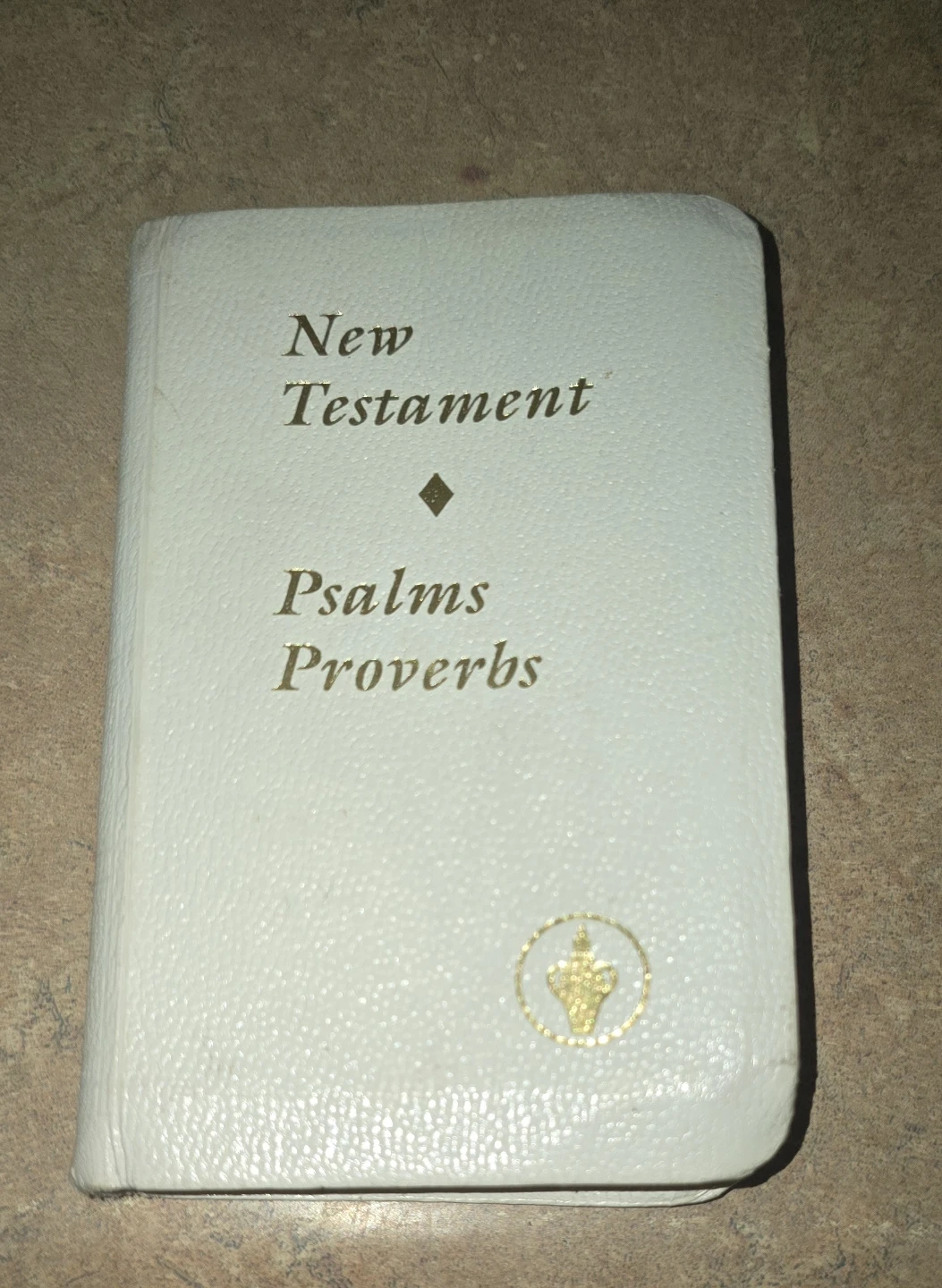 New Testament, Psalms, Proverbs Gideons International Book