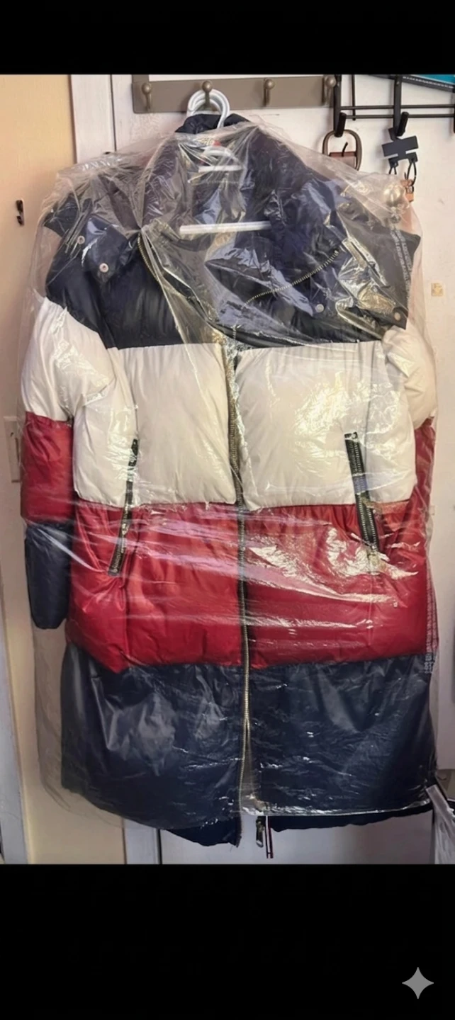Tommy Hilfiger Puffer Jacket - Small