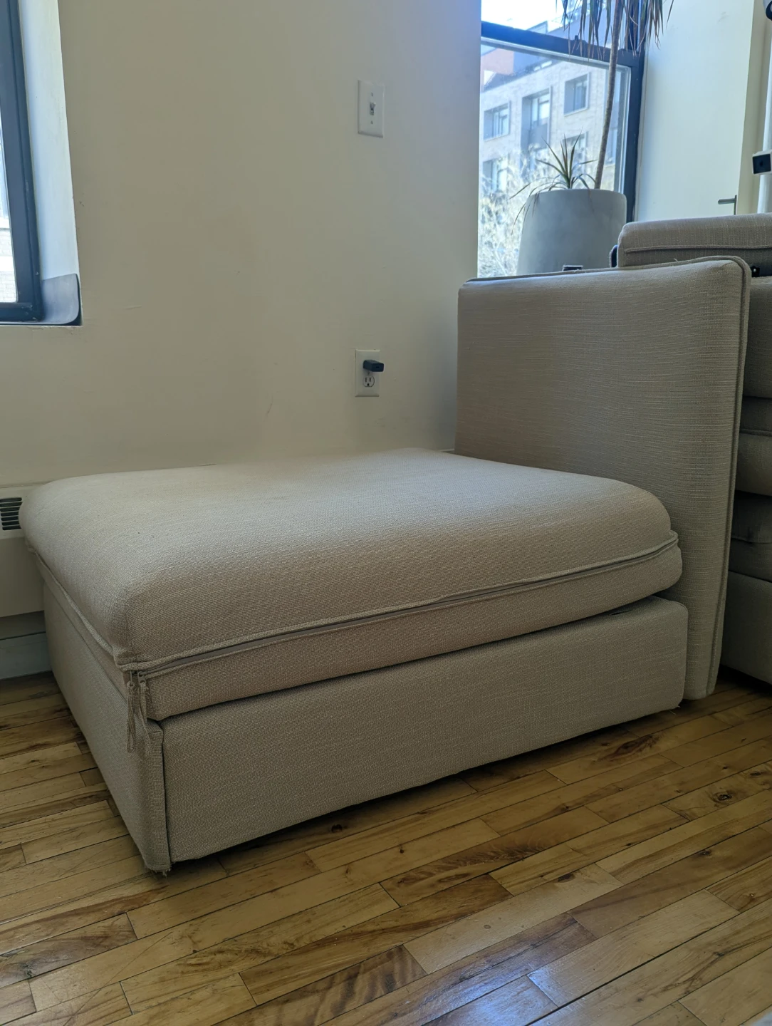 Ikea Valentuna sleeper modules ottoman