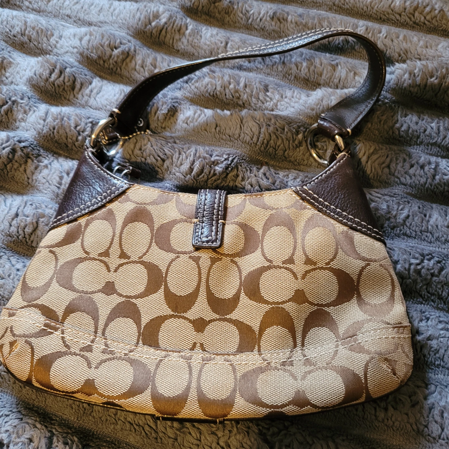 Coach Signature Monogram pochette shoulder bag - photo 2