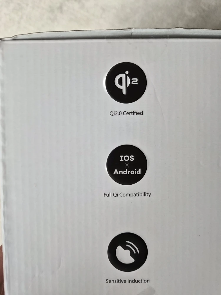 ULINE 3-in-1 Wireless Charger H-11501 - photo 3