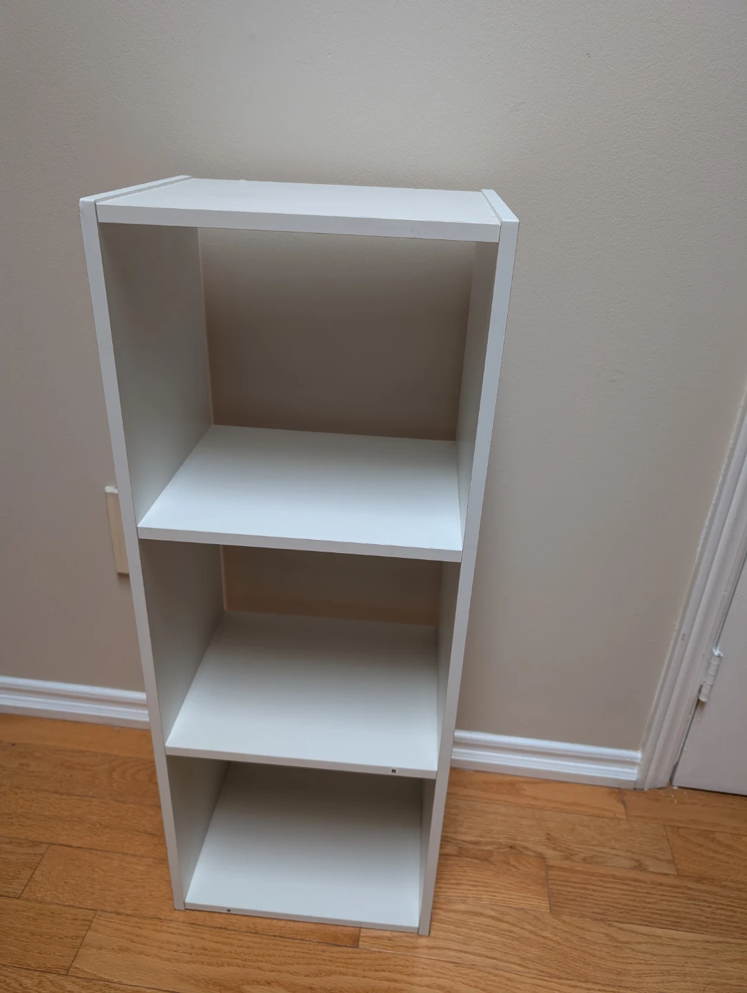 White 3-Shelf Bookcase🥕 - photo 2