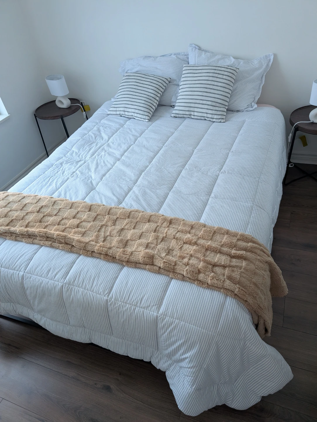 Queen Mattress - bought it for 350$ few months back