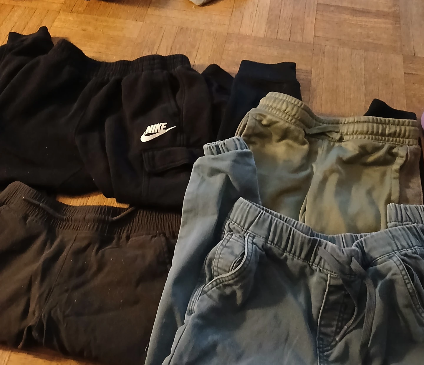 Kids Joggers Bundle - Nike, Carter size kids 6