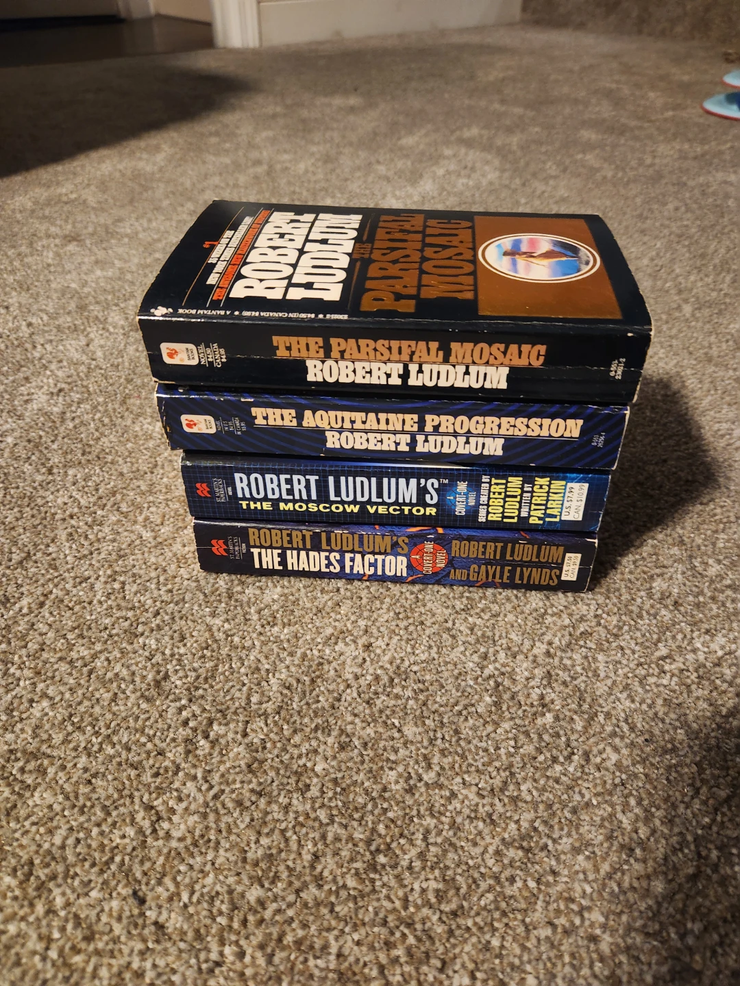 Collection of Robert Ludlum Novels - photo 5