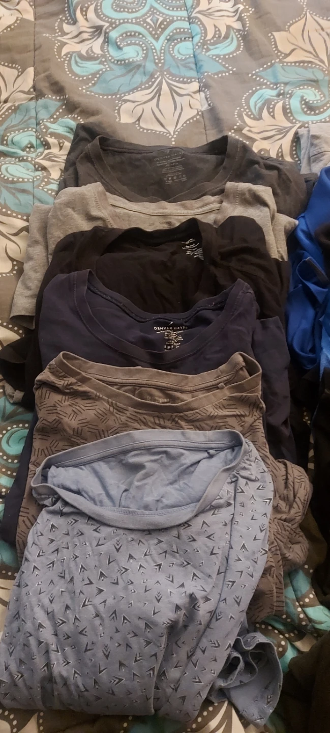 bundle of men's shirt Size x4 or 5