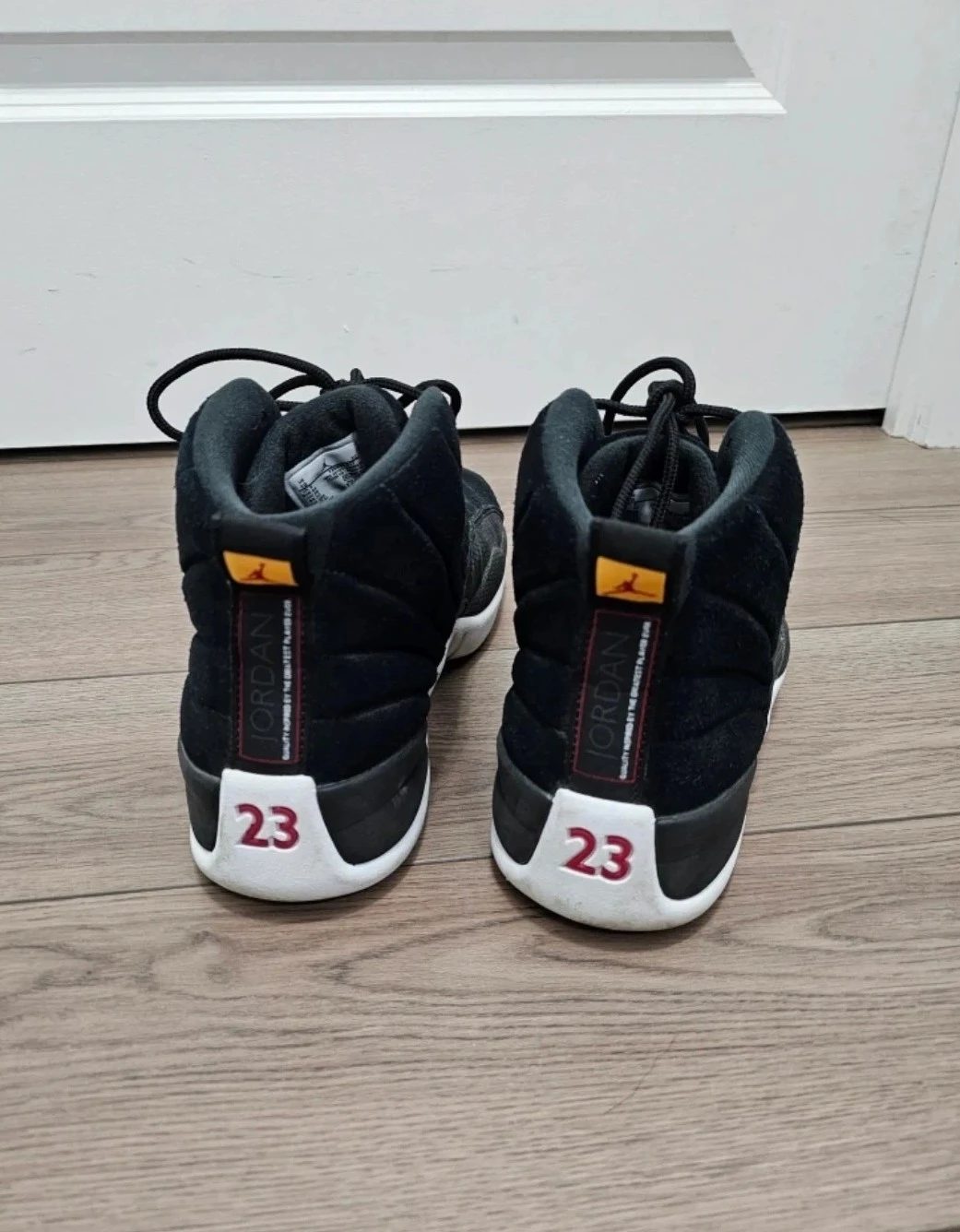 Air Jordan 12 Reverse Taxi  - Size 10 - photo 2