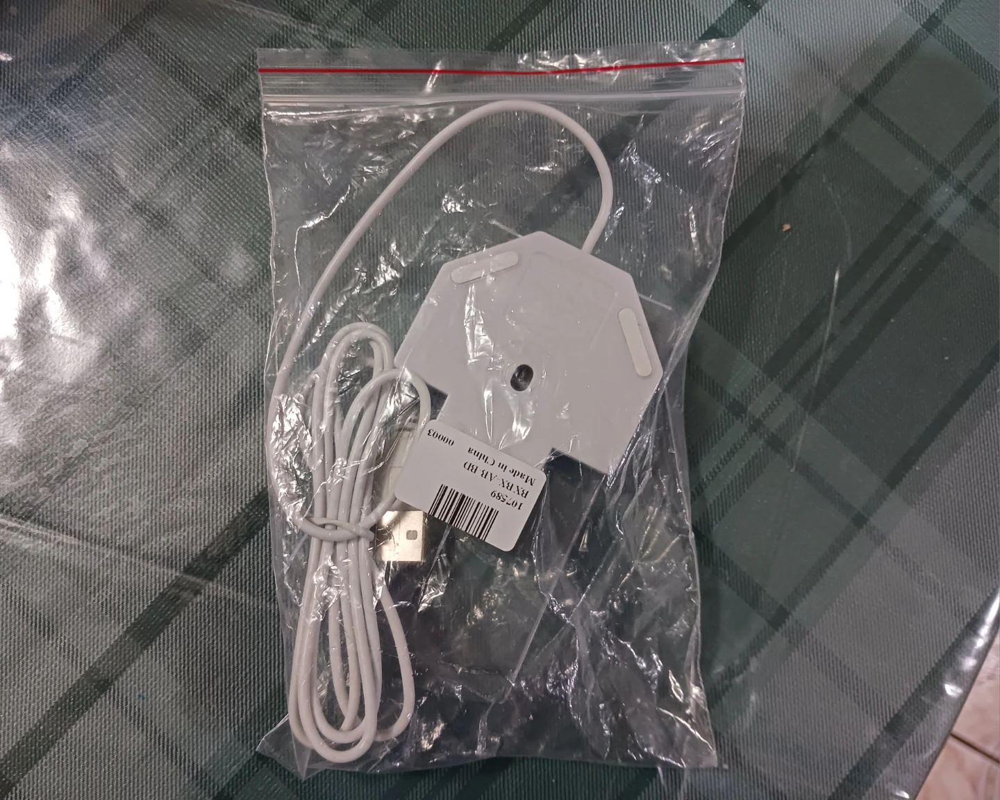 Wired computer mouse with clear plastic cover.(Transparent) - photo 4