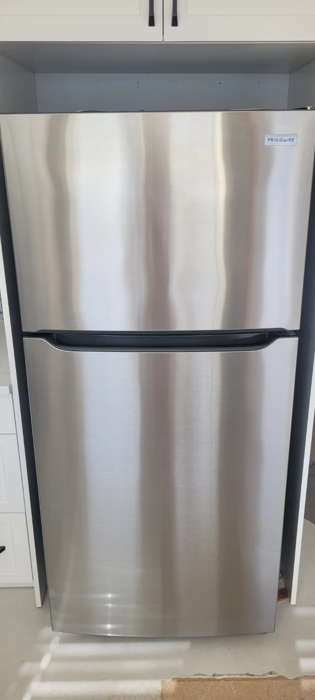 Frigidaire Stainless Steel Refrigerator - photo 3