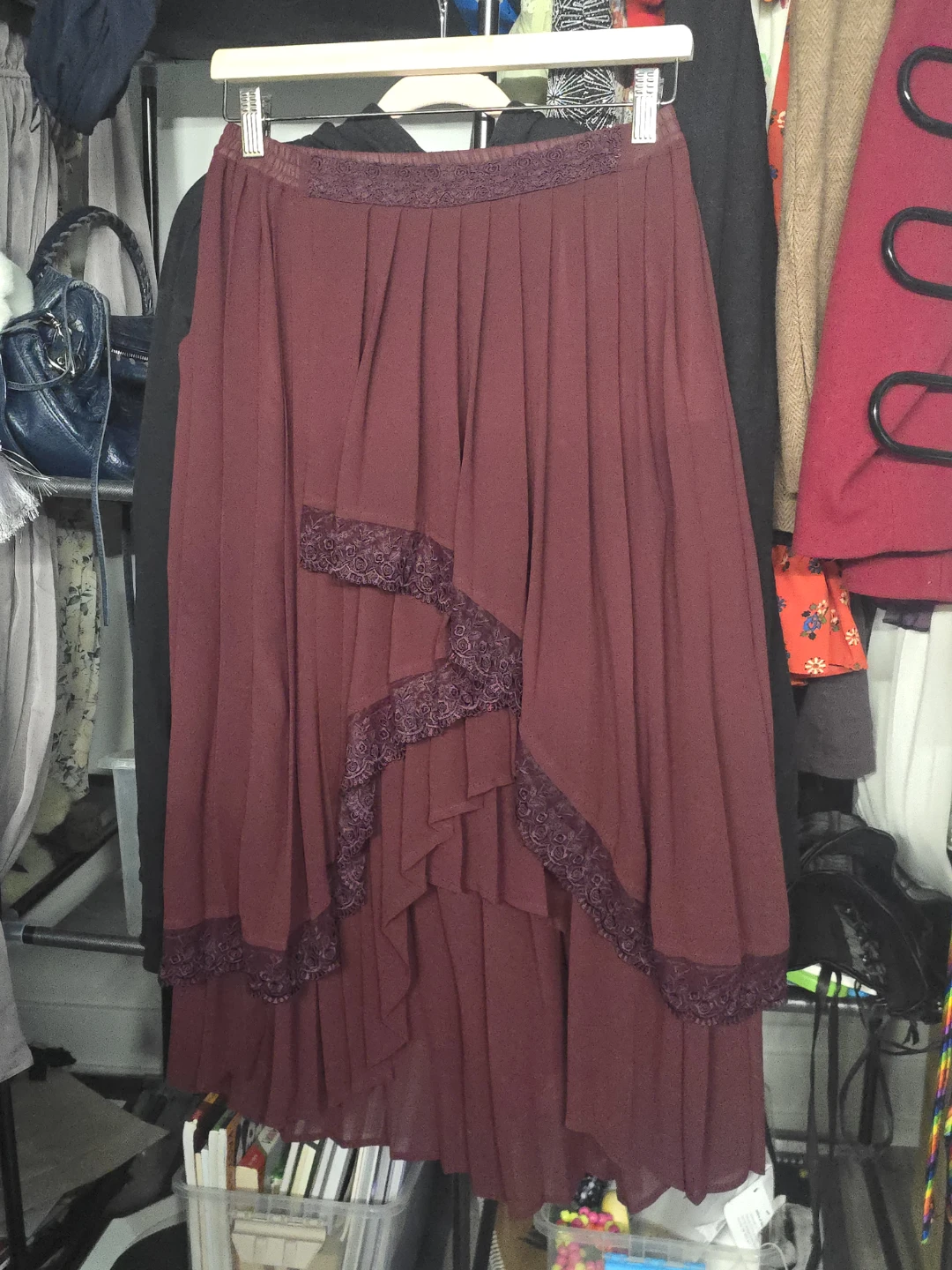 Maroon Lace High-Low Skirt - photo 2
