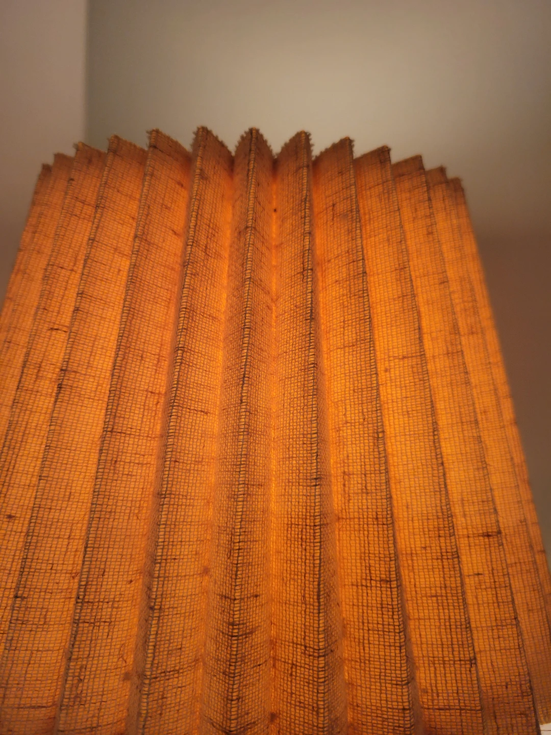 Vintage Mid Century Cream & Gold Table Lamp with Pleated Shade - photo 2