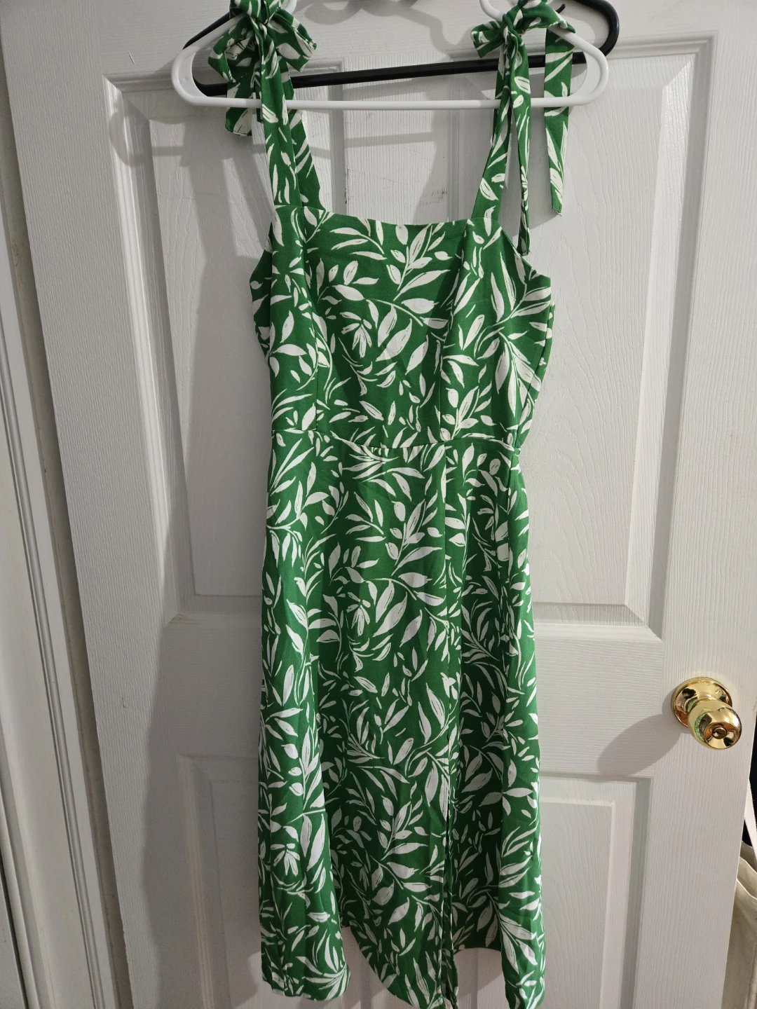 Green Leaf Print Tie-Strap Dress