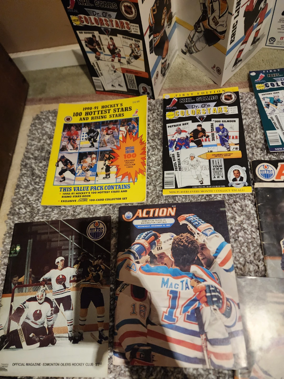 Assorted Hockey Memorabilia - Magazines, Programs, and Cards - photo 4