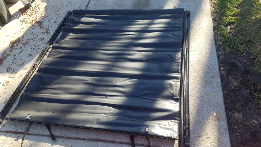 Extang Revolution Tonneau Cover 77"L 64"w