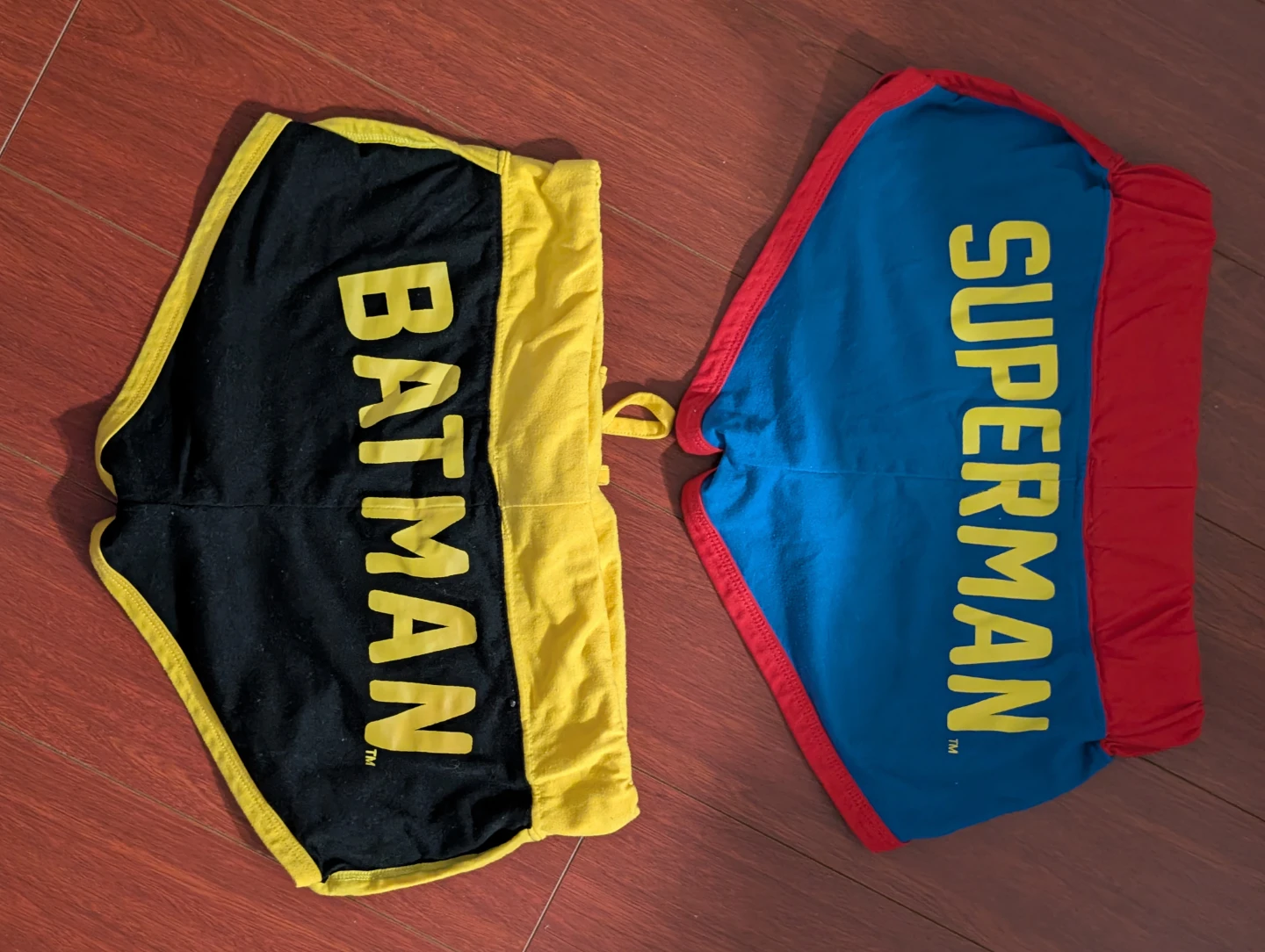 Batman and Superman Shorts - Small - photo 2