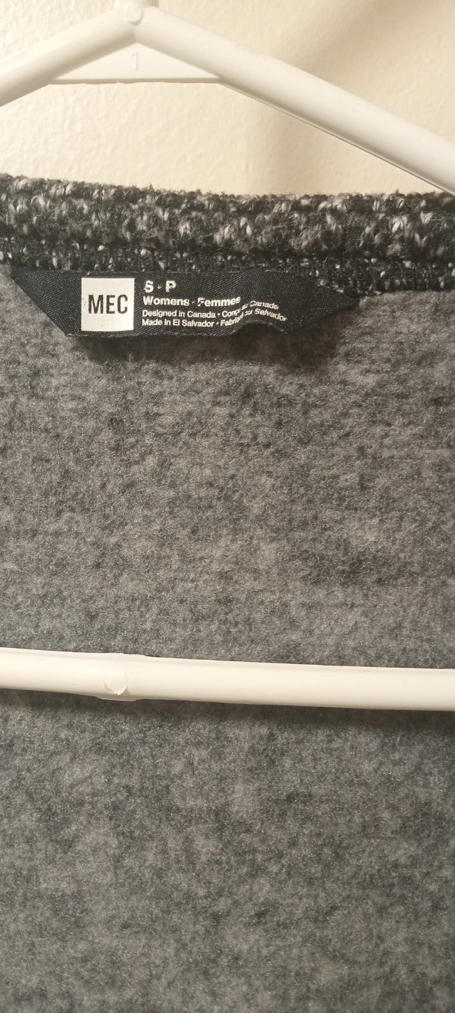 MEC Women's Cardigan Sweater - Size S/P - photo 3