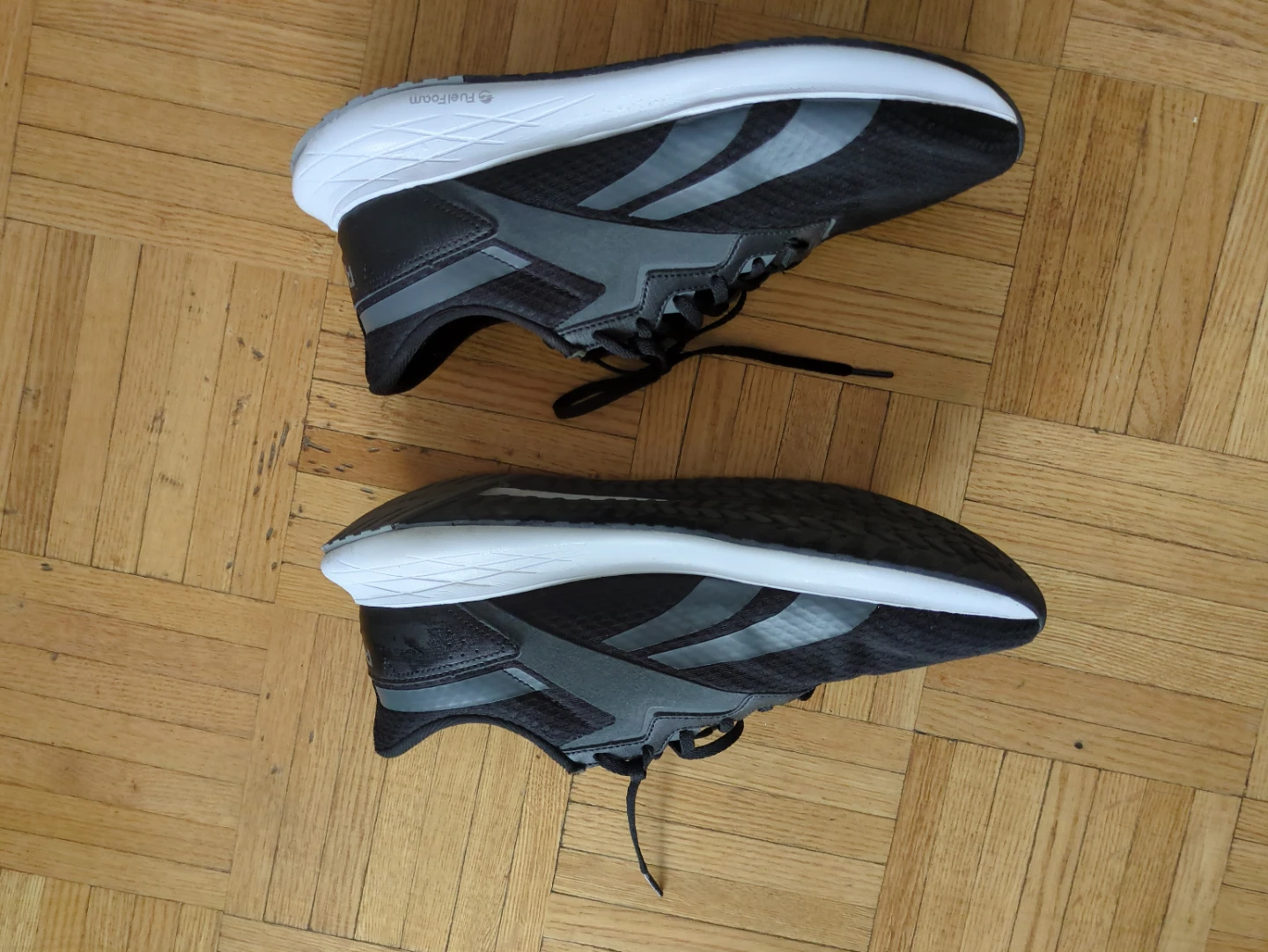 Reebok Running Shoes size 10.5 - photo 2