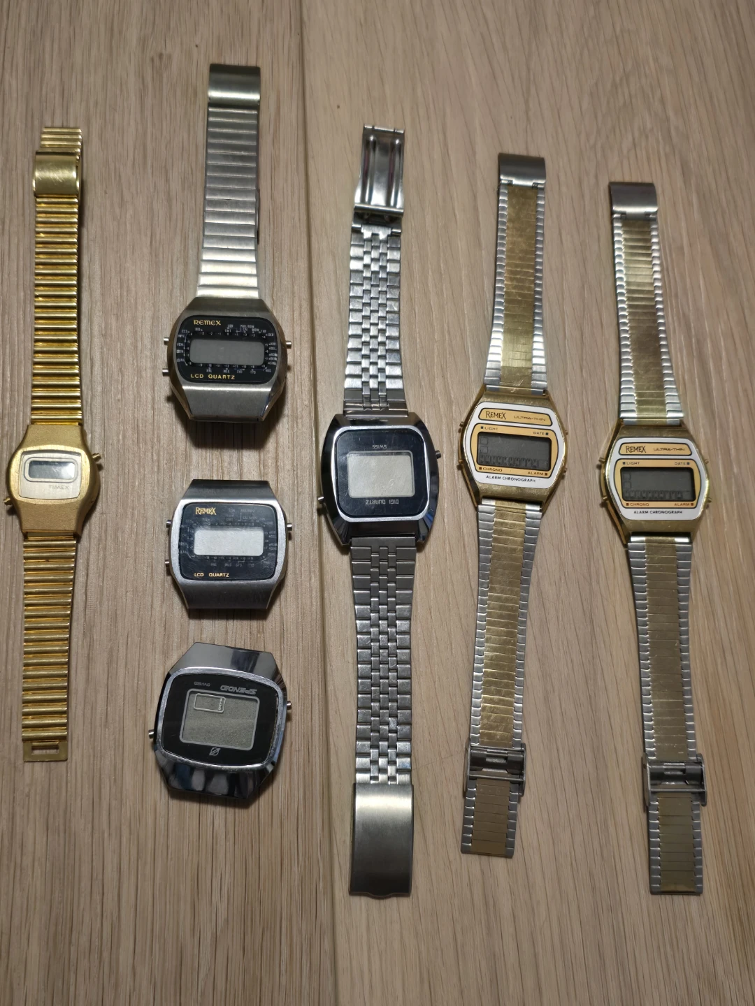 Lot of Vintage LCD watches for parts LOT 3