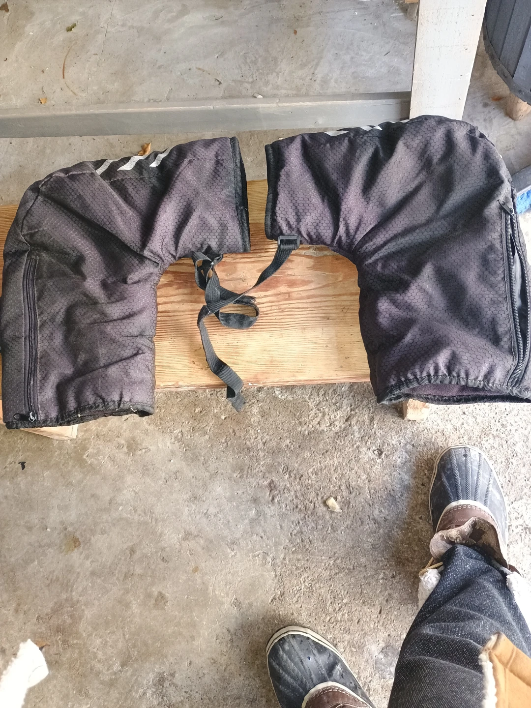 Black Insulated Handlebar Mitts