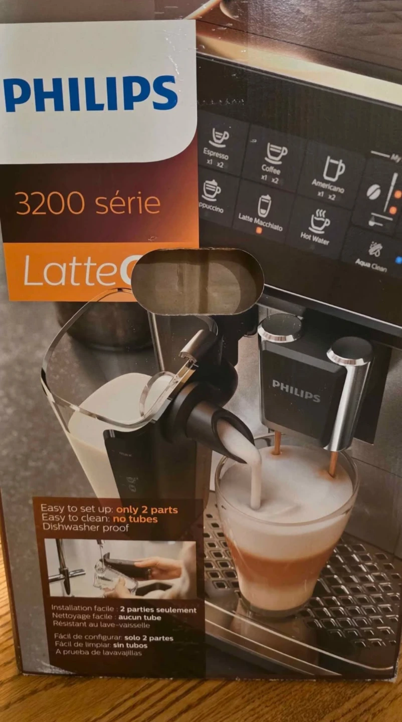 Philips 3200 Series LatteGo EP3246 Espresso Machine